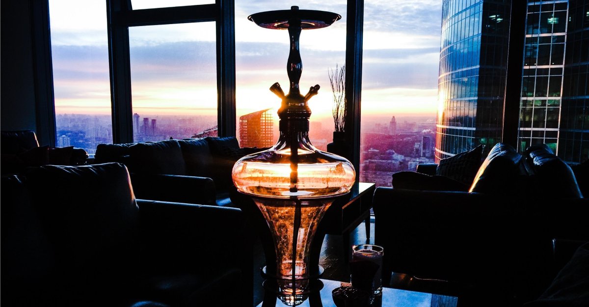 Кальян на фоне гор