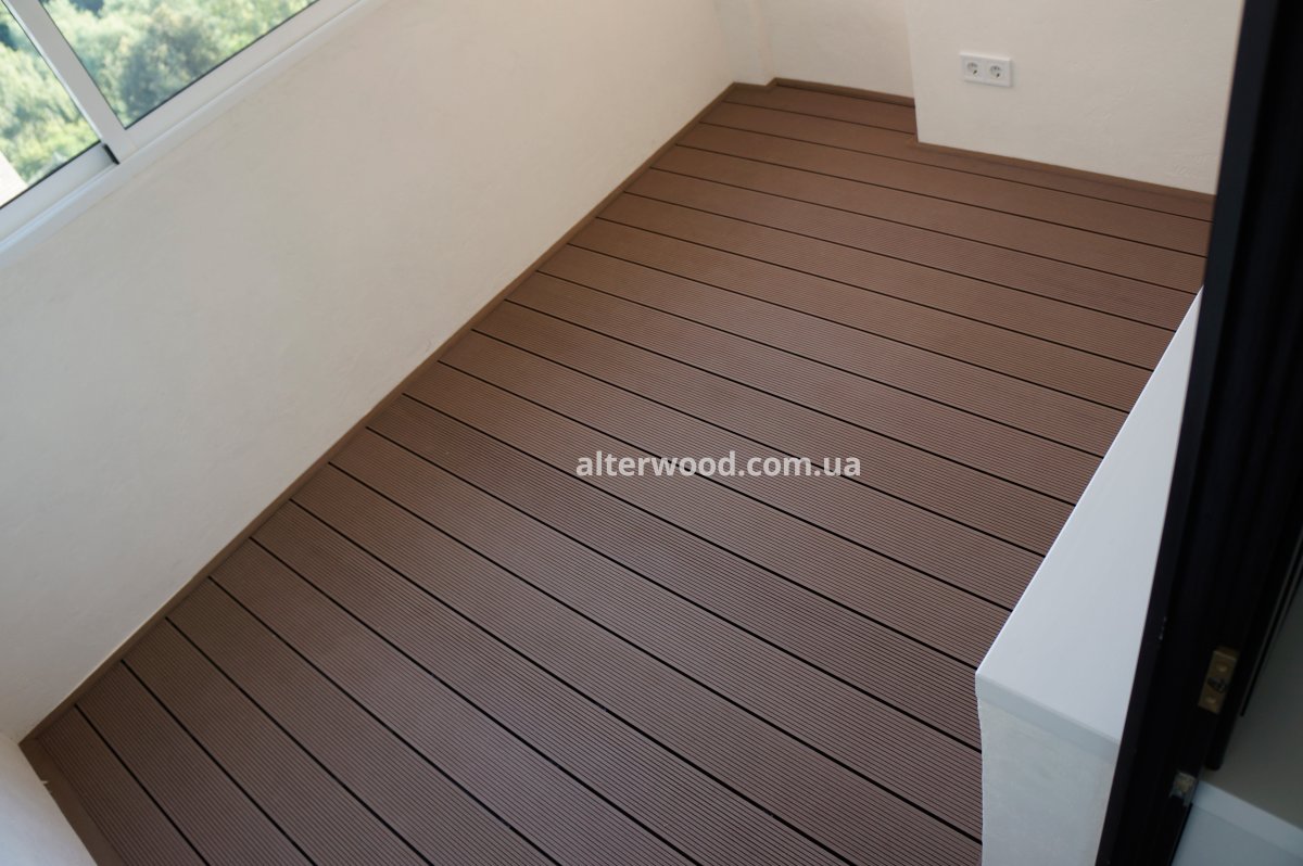 Лоджия в стиле Кантри