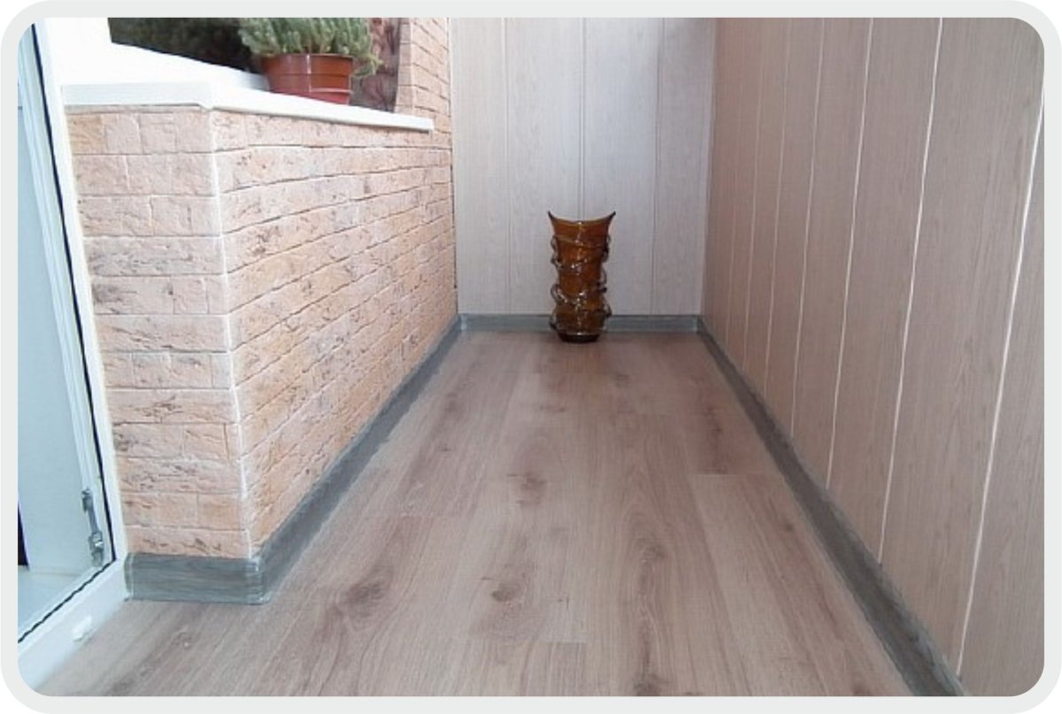 Балкон утепленный вагонкой