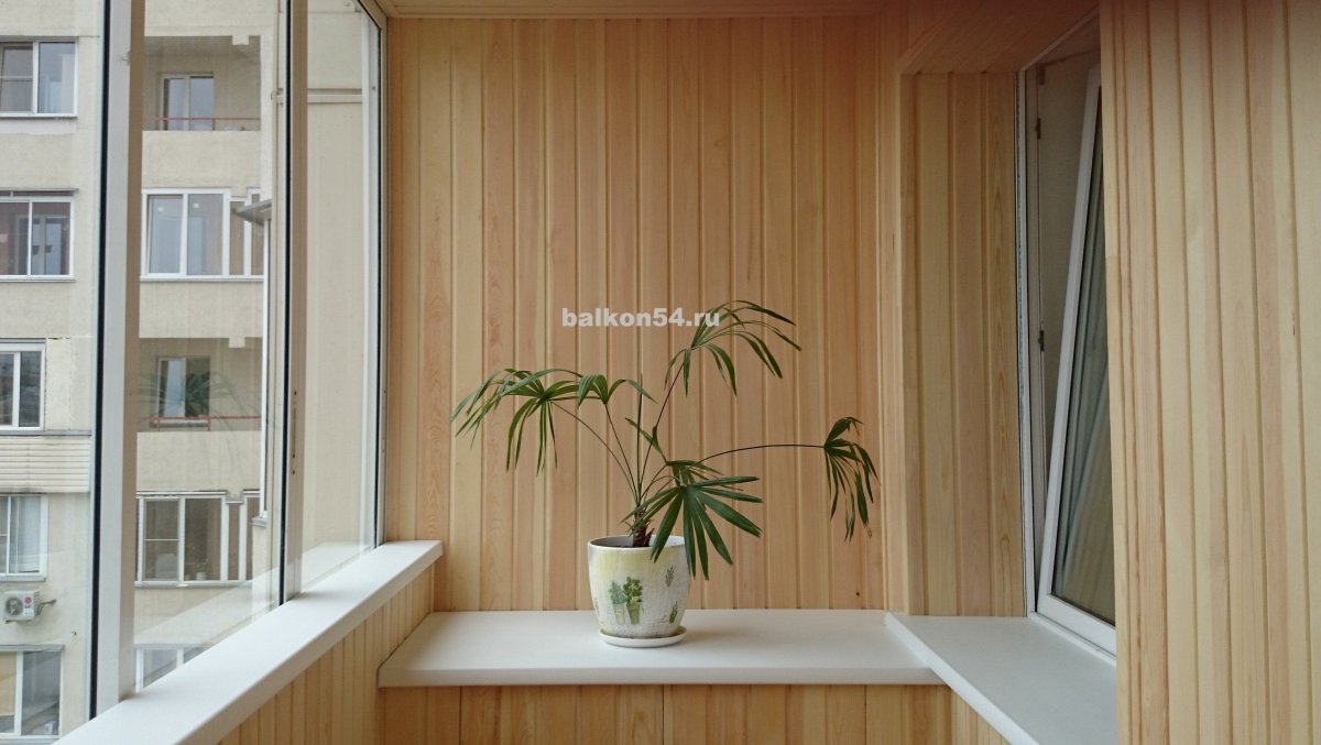 Деревянные панели на лоджию