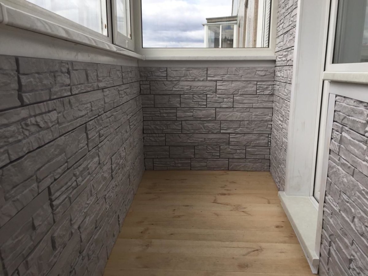 Балкон под камень