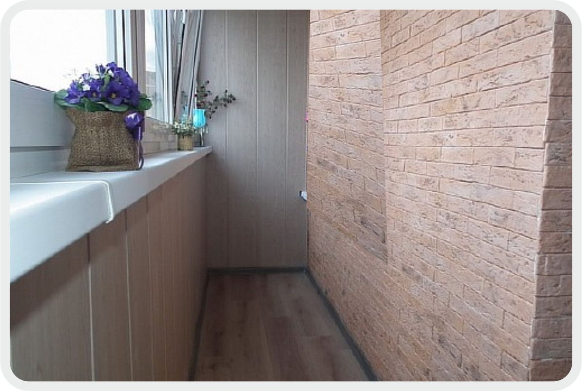 Декоративный камень для внутренней отделки балкона