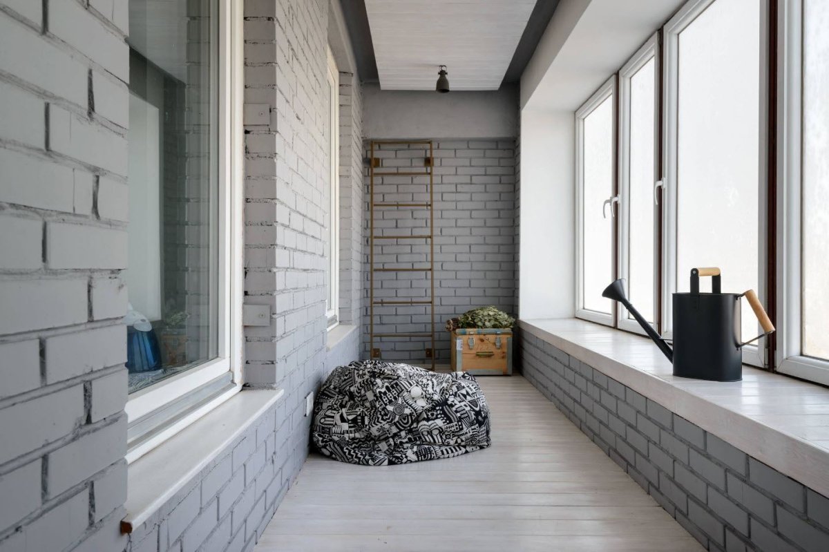 Балкон в стиле лофт