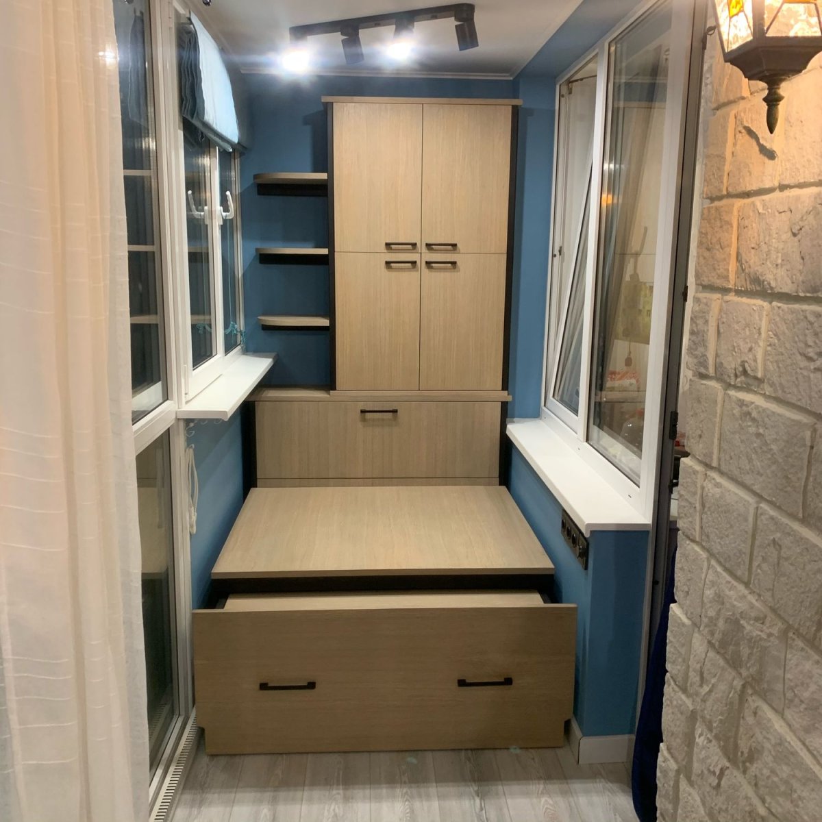 Диван на лоджию