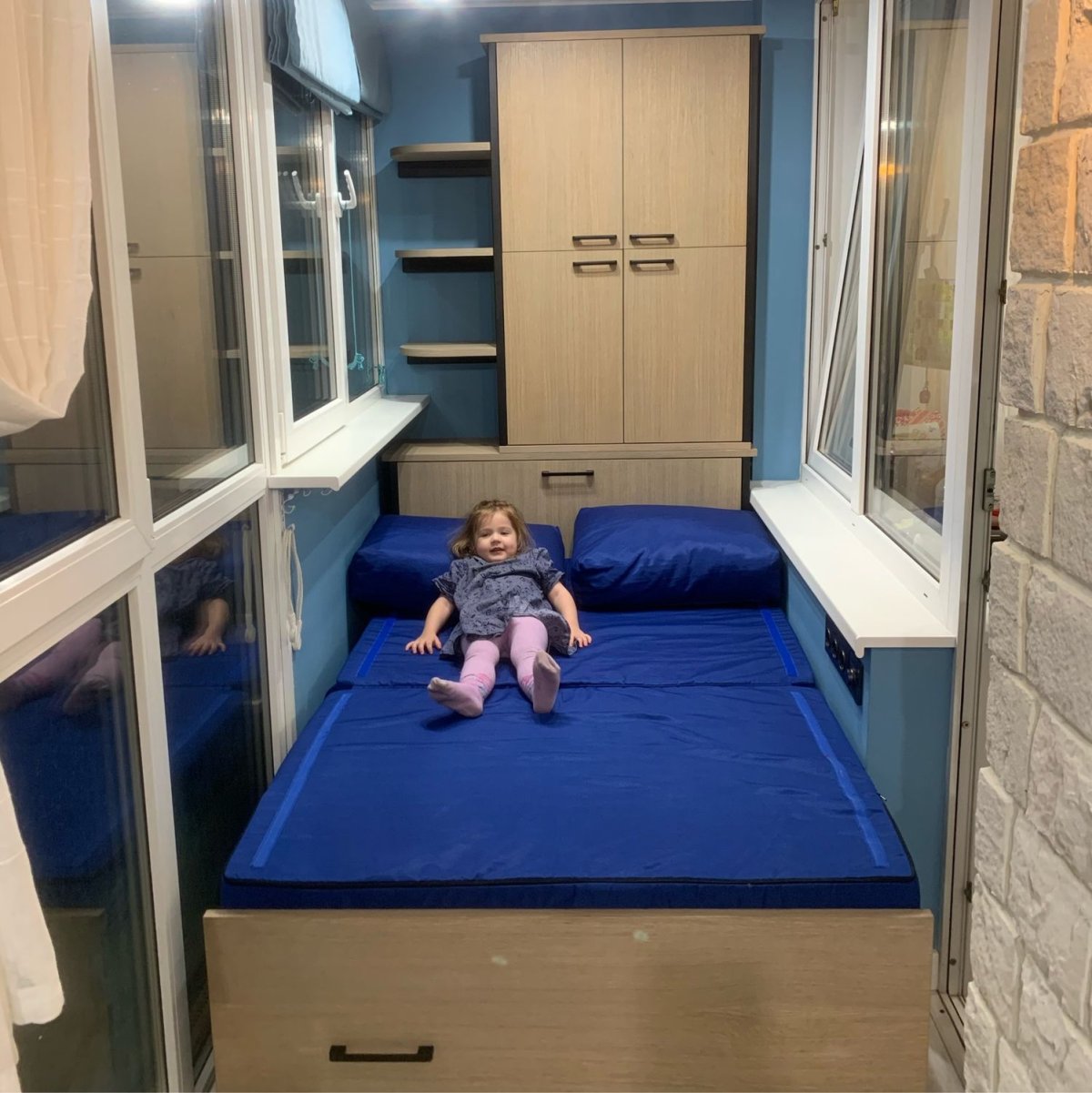 Диван на балкон