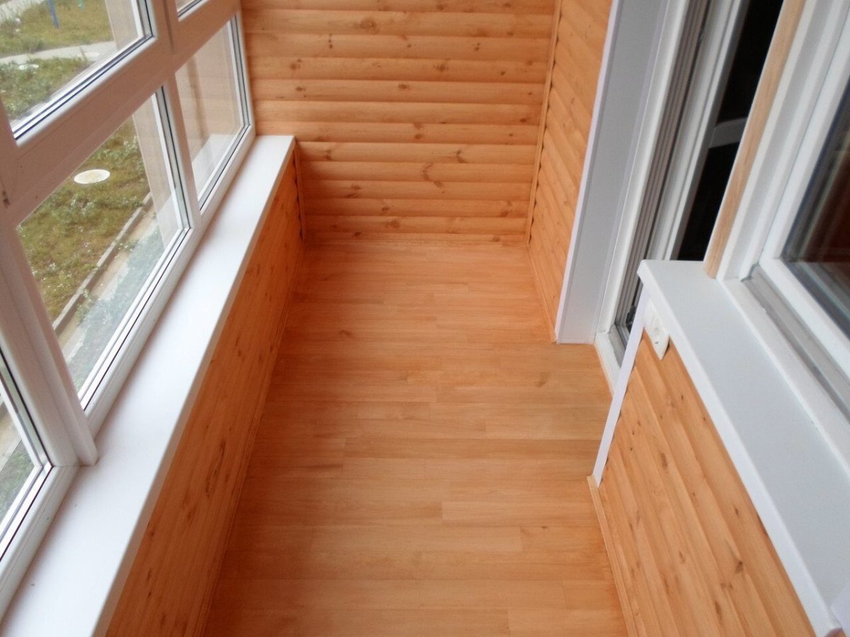 Отделка лоджии имитацией бруса