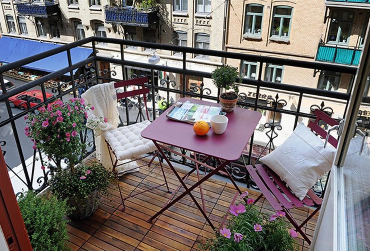 Декинг террасная доска на балконе