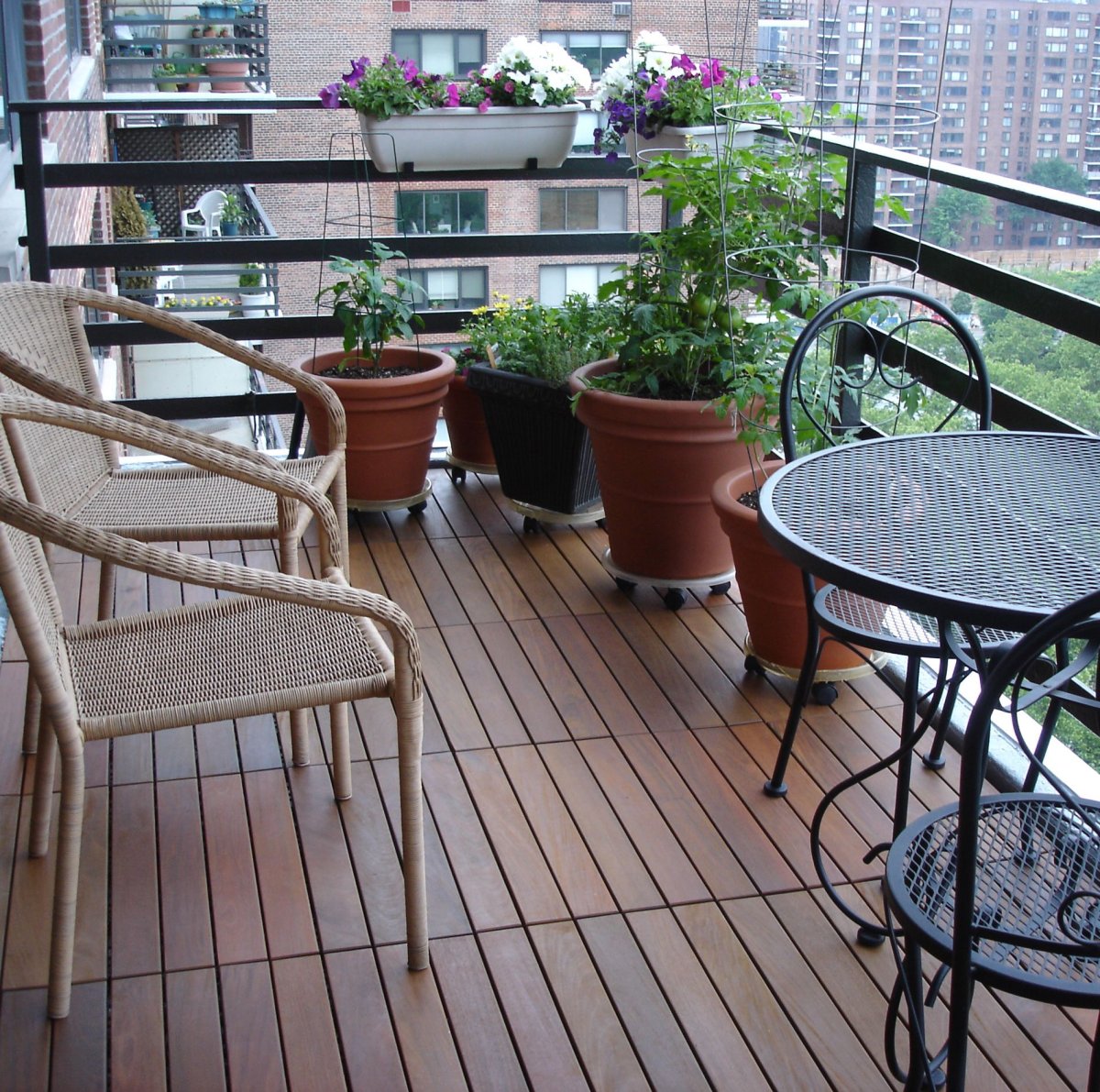 Настил для балкона