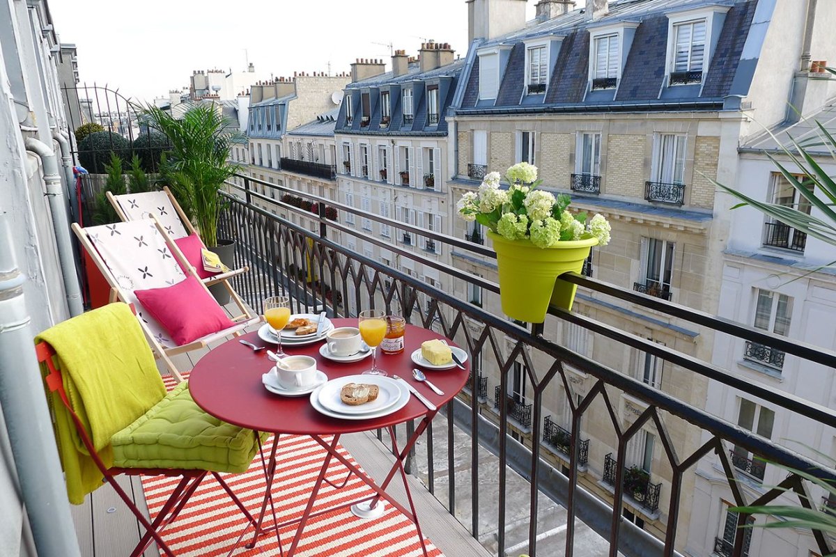 Завтрак на балконе