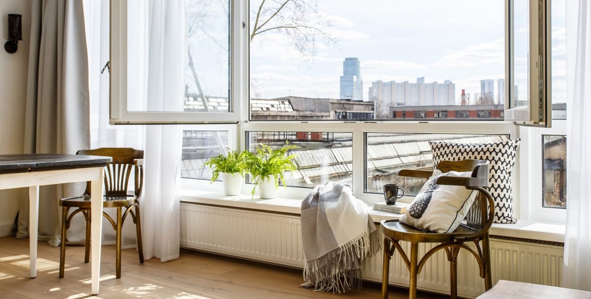 Студия с панорамными окнами