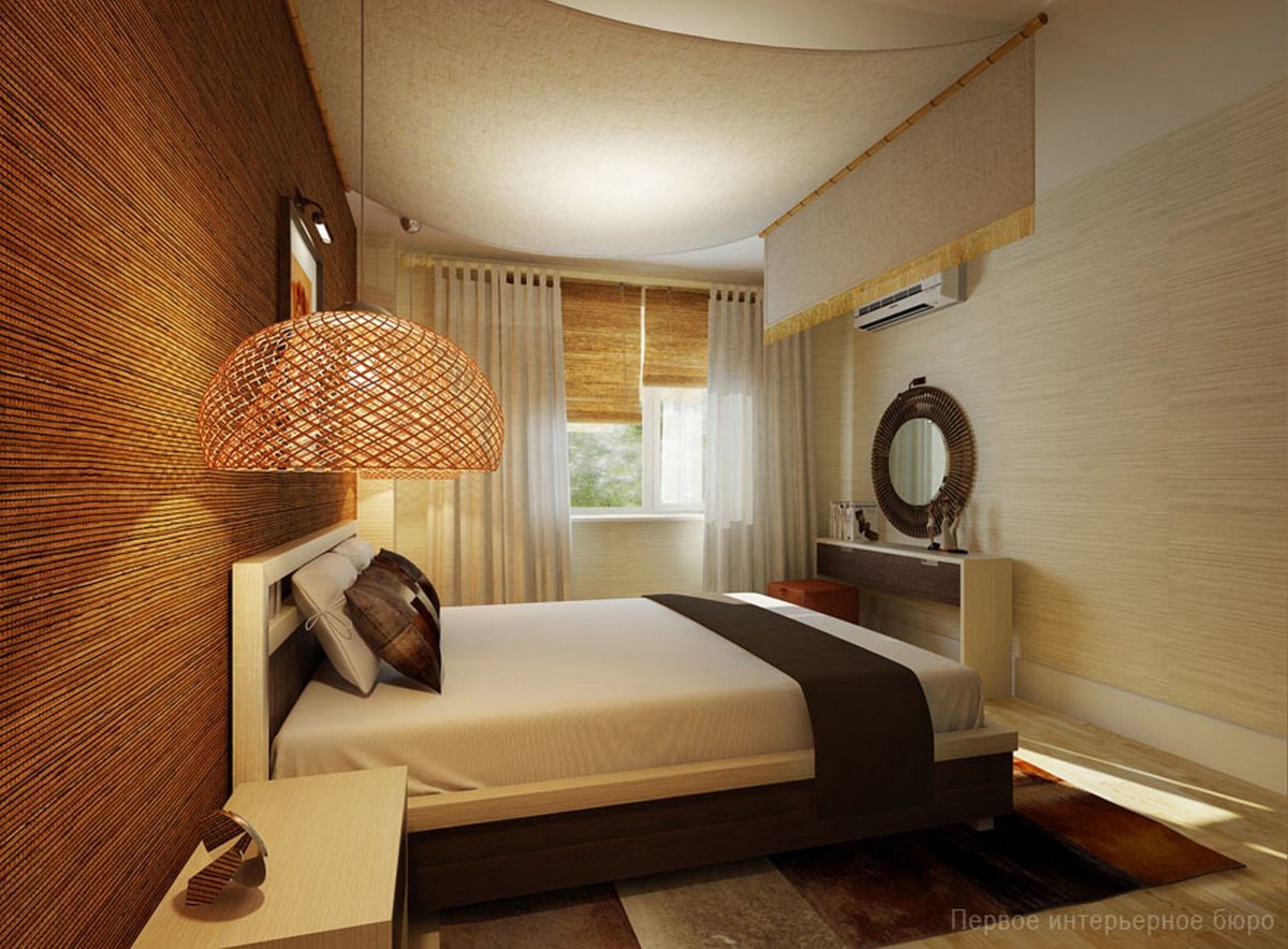 Спальня узкая и длинная