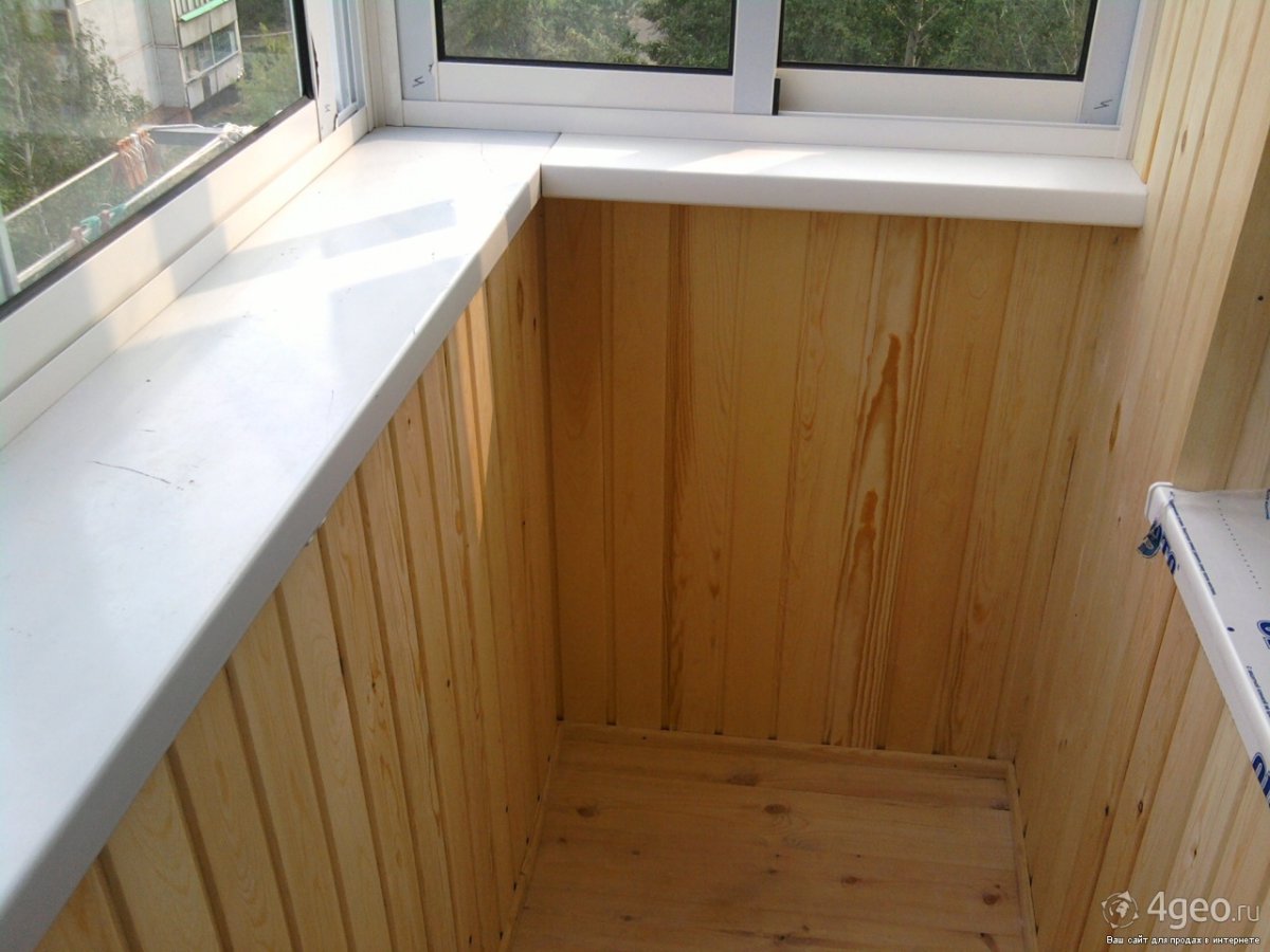 Внешняя отделка балкона ПВХ вагонкой