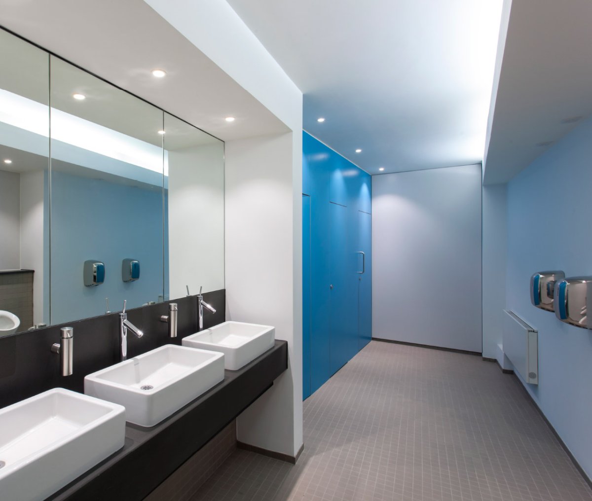 Санузел в офисе