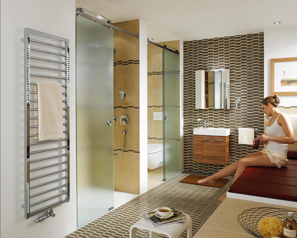 Ванная со ступеньками