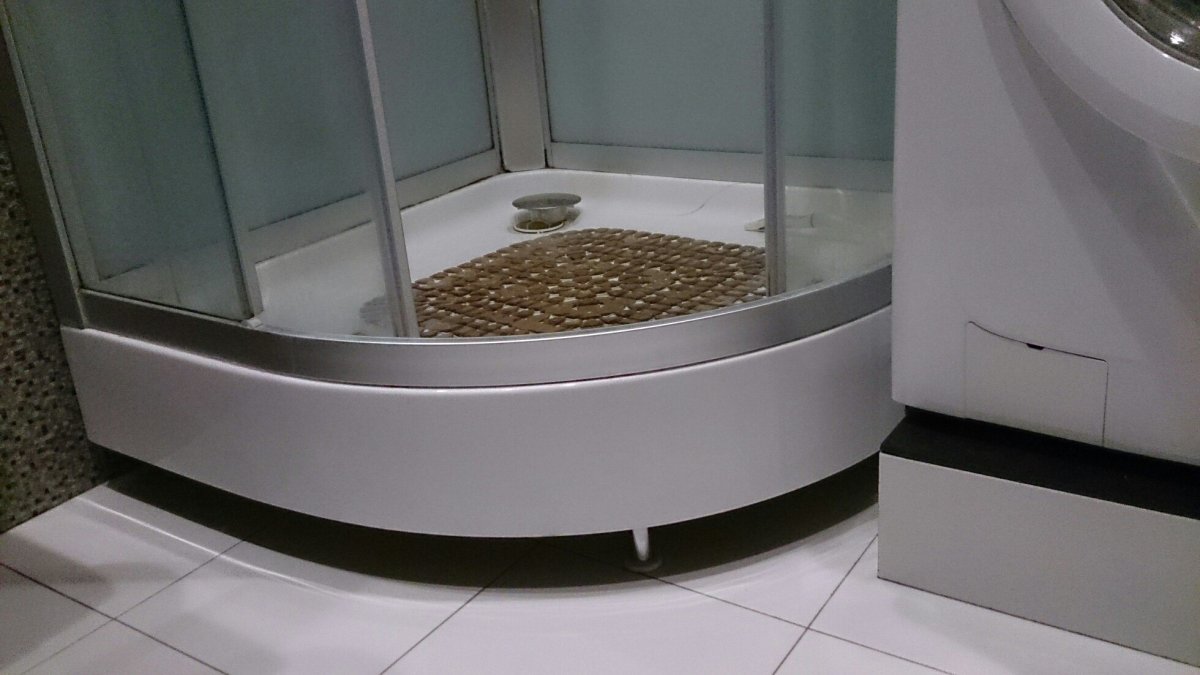 Душевая кабина цельностеклянная