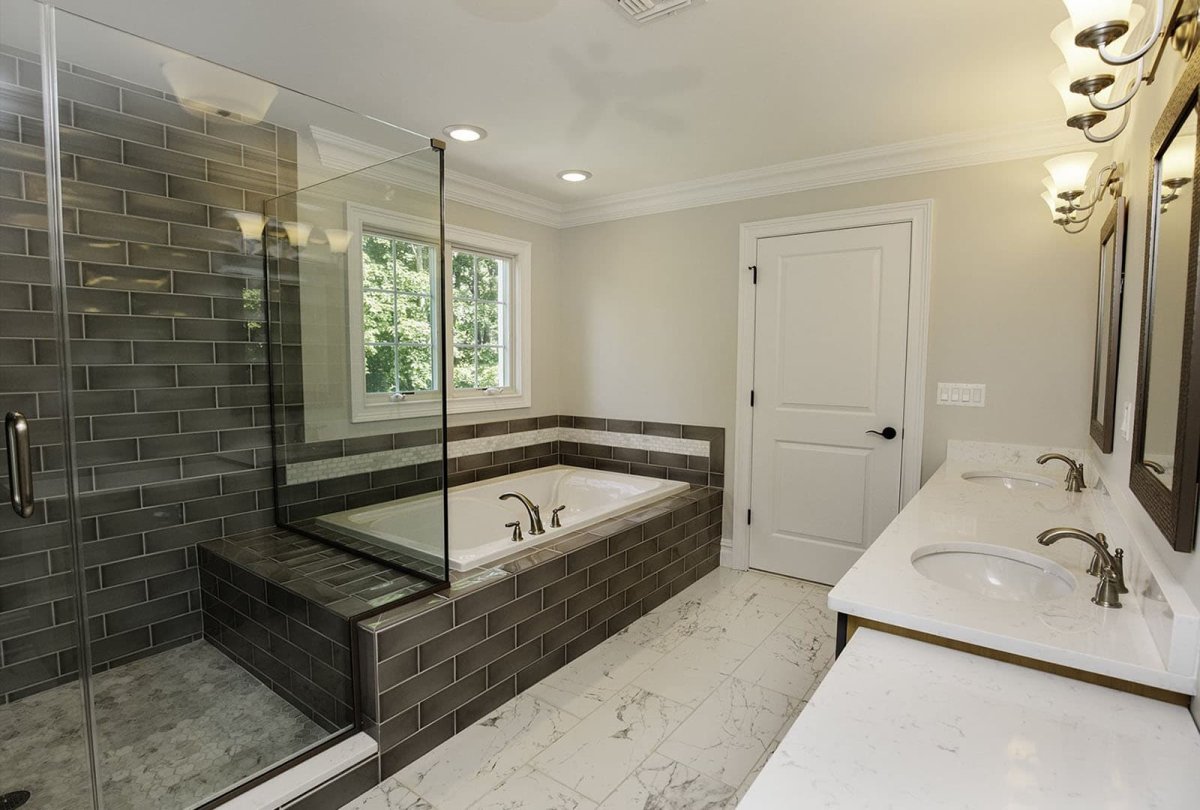 Санузел и душевая в современном стиле