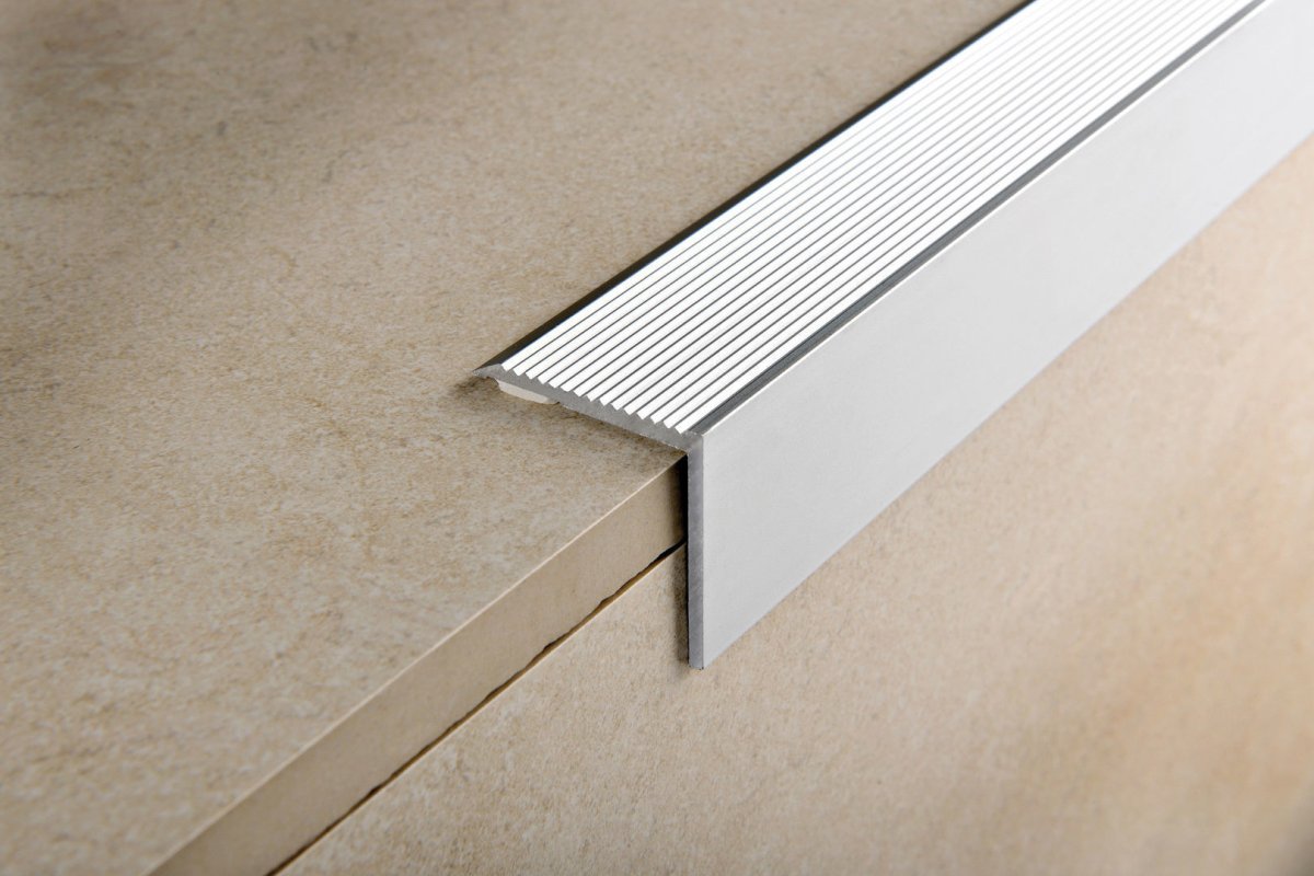 Профиль окантовочный ПК 01.2700.01л