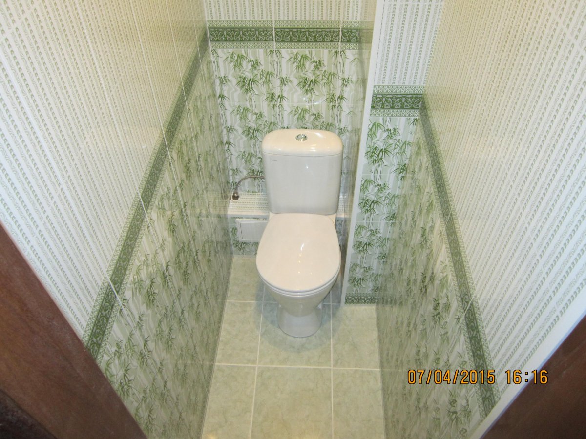 Туалет под ключ пластиковыми панелями