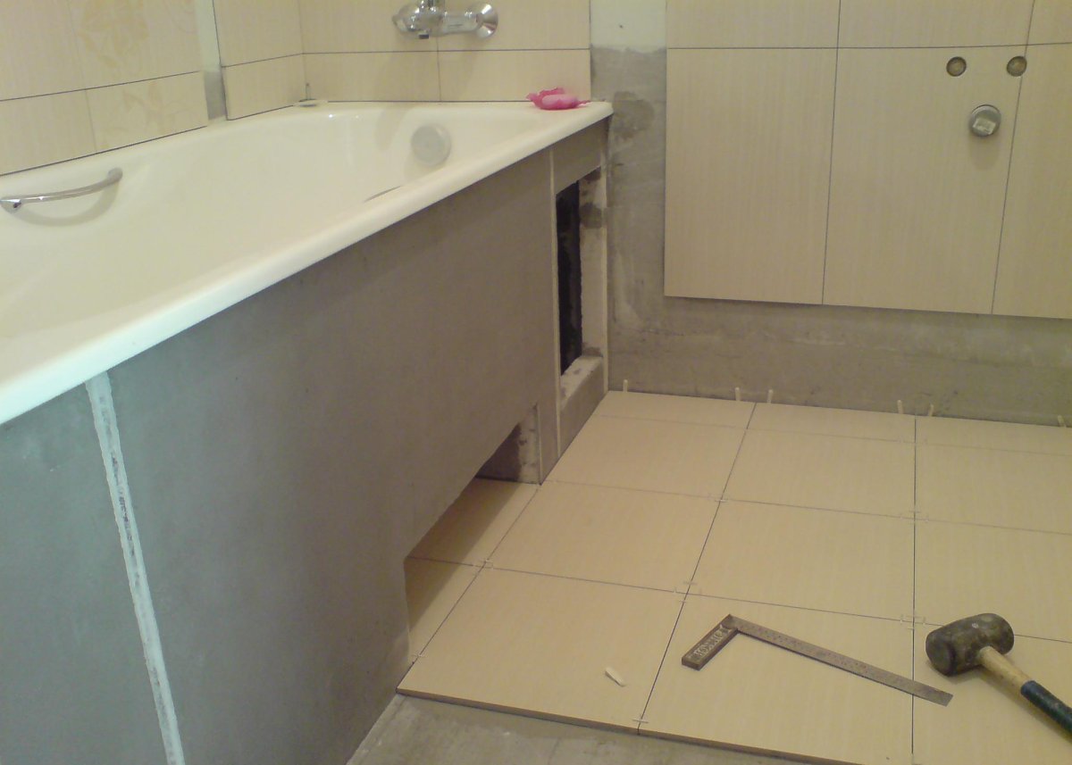 Экран для ванны из плитки