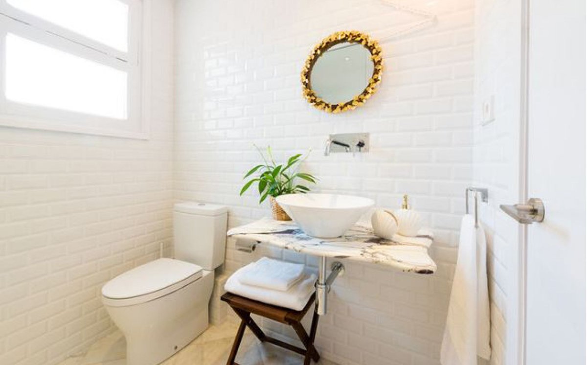 Унитаз в скандинавском стиле