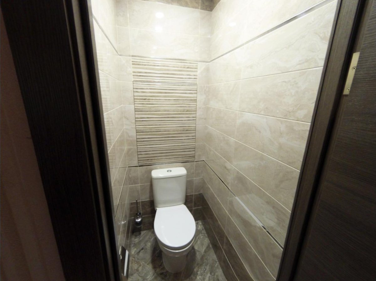 Туалет под ключ пластиковыми панелями