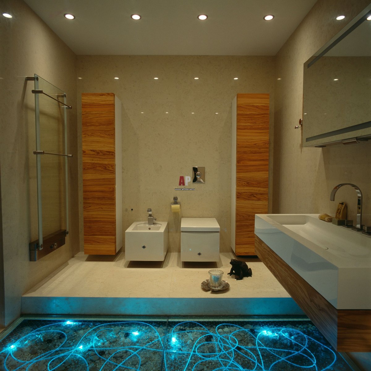 Пол с подсветкой в ванной