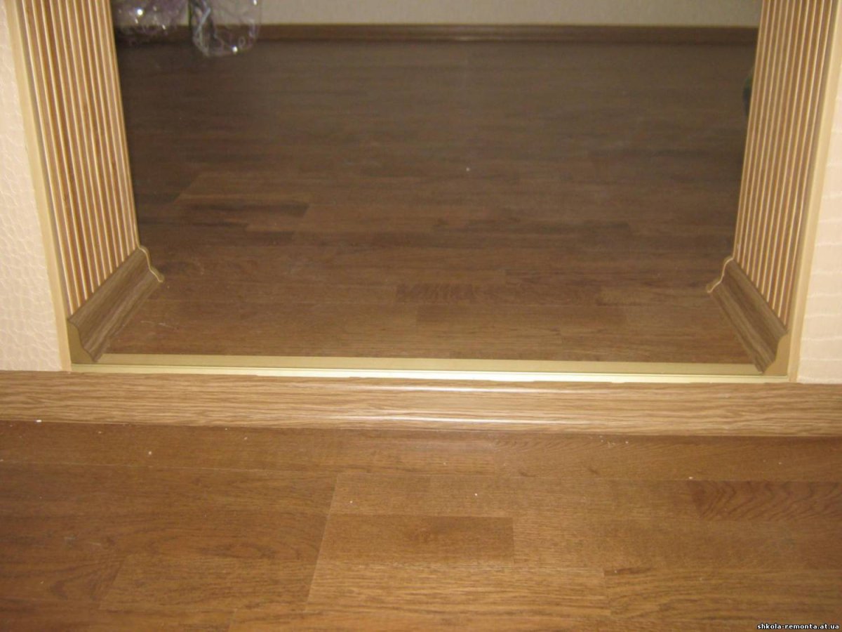 Порог между комнатами