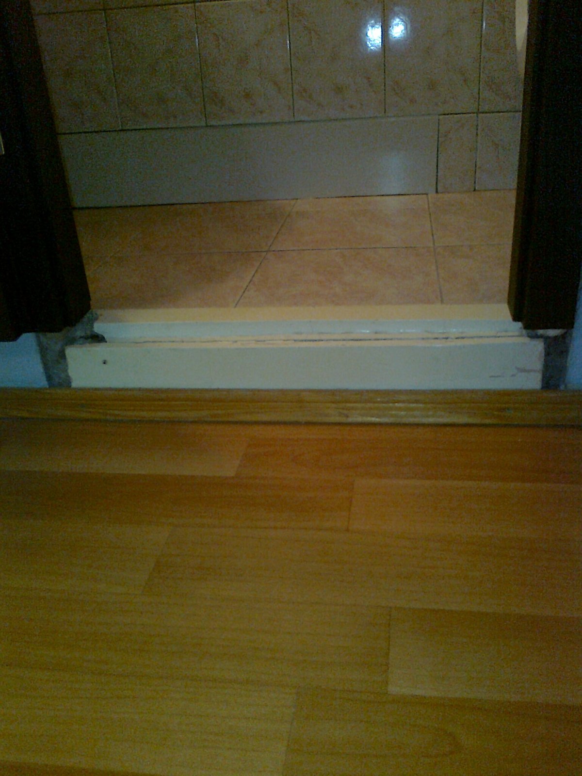 Порожек для входной двери