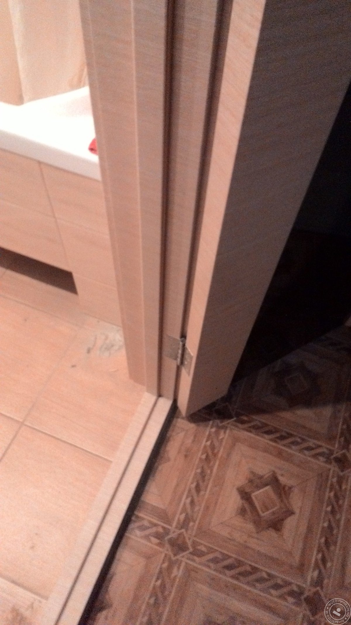 Порожек для стыка ламината и плитки