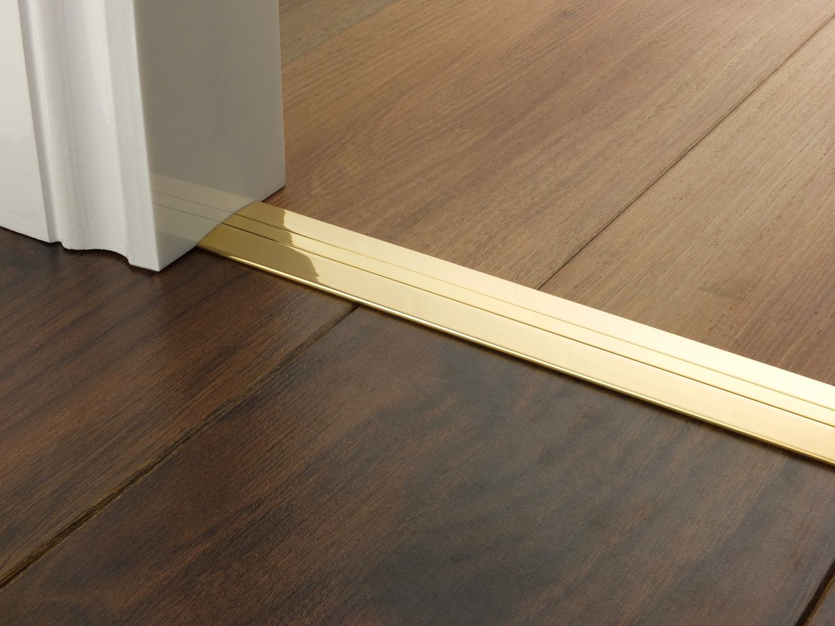 Душевой поддон из искусственного камня 120х80