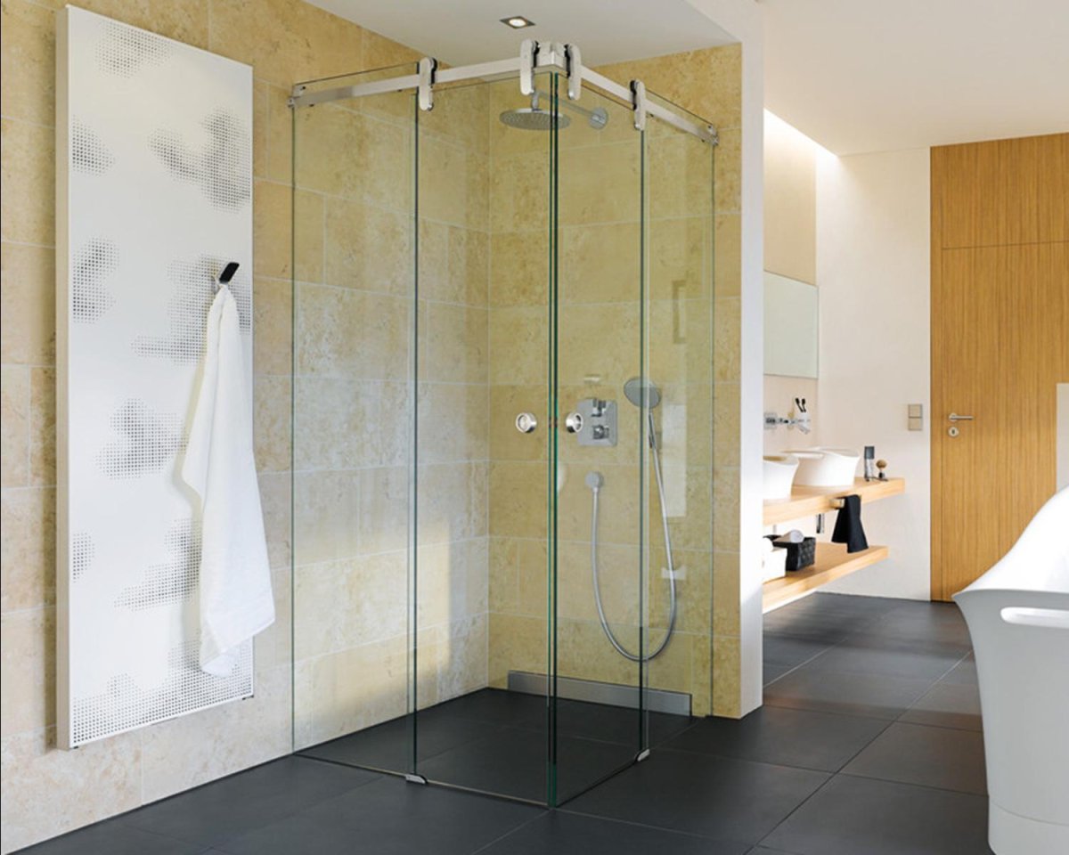 Цельностеклянные перегородки для душа