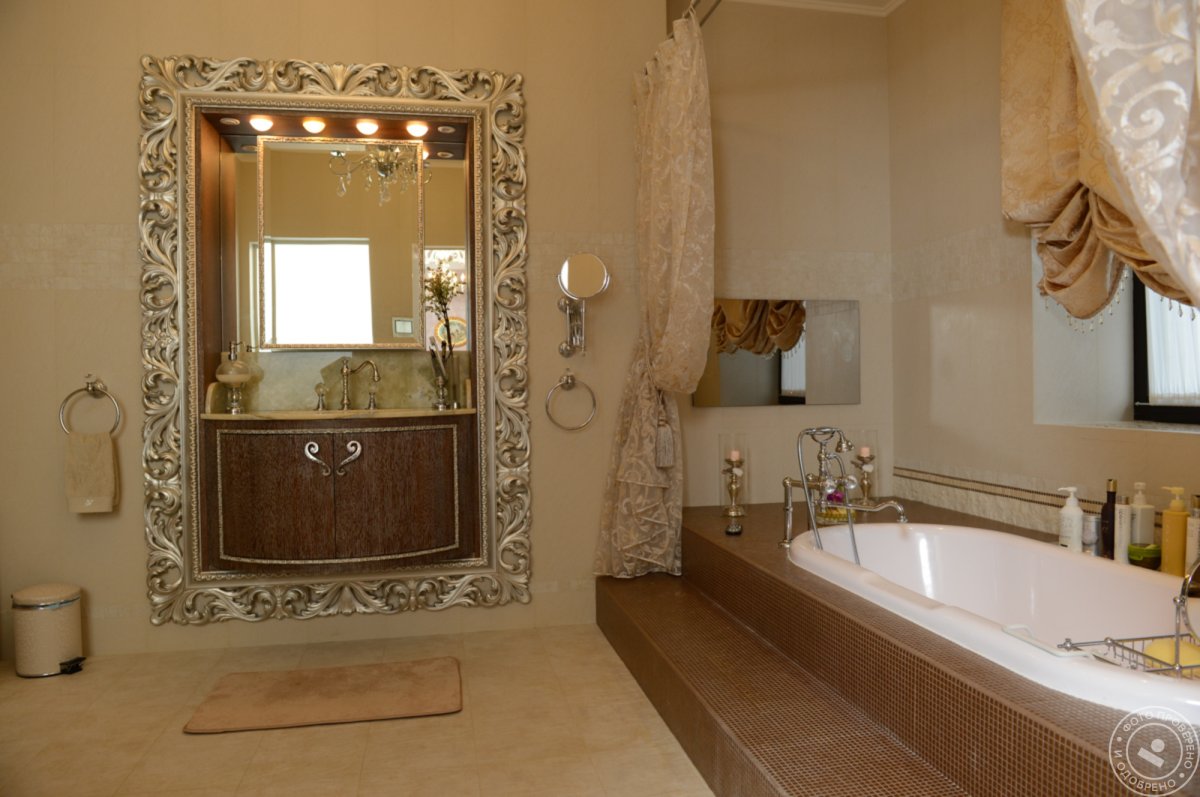 Зеркало для ванной классика