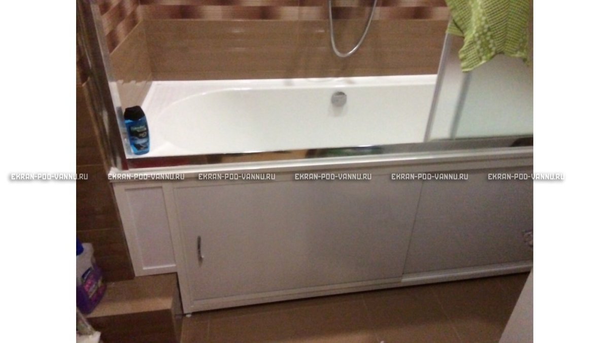 Откидной экран Euro-Plex Стингер 150