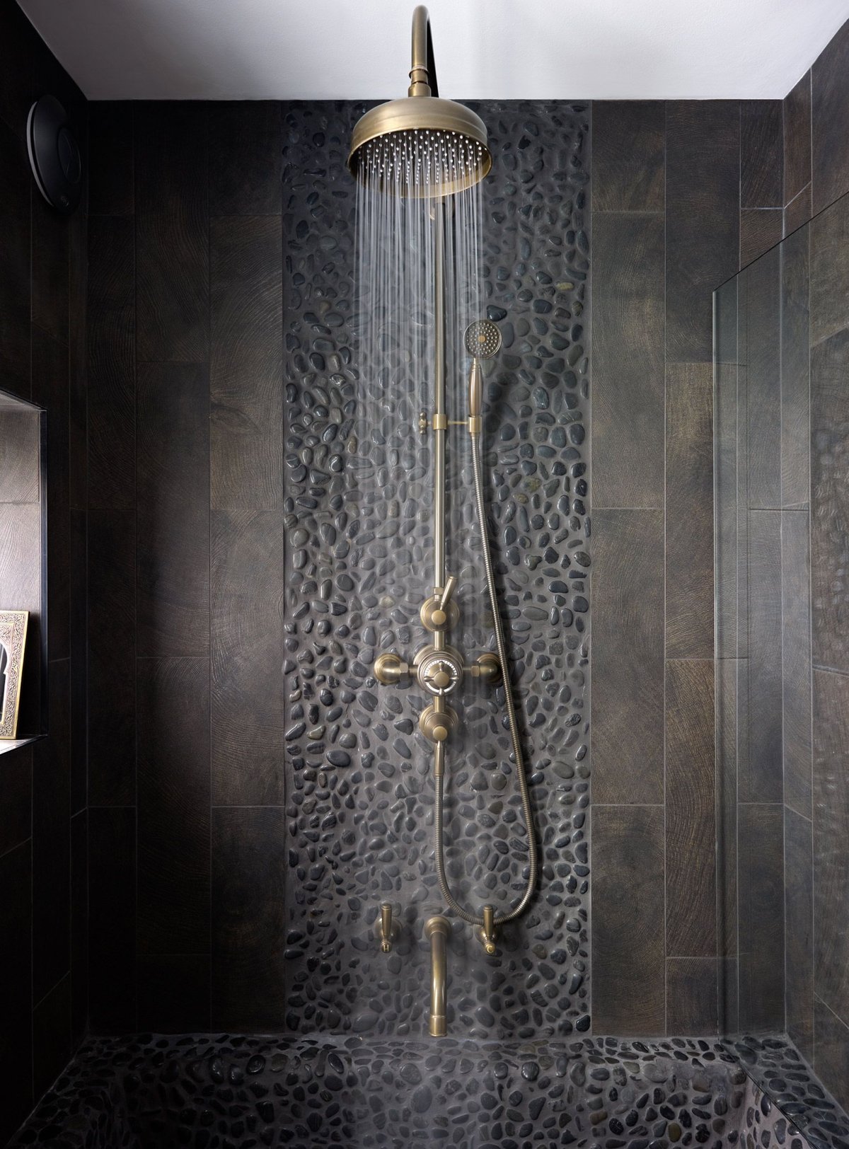 Ванна в тропическом стиле