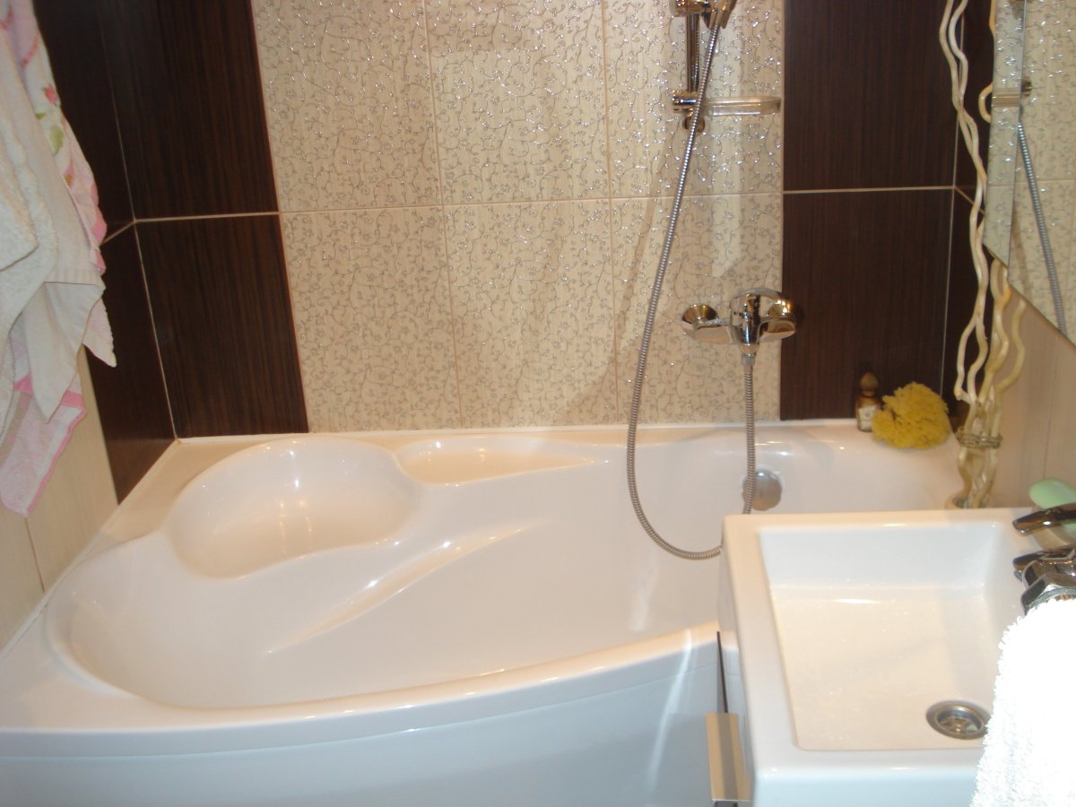 Угловая ванна 2021