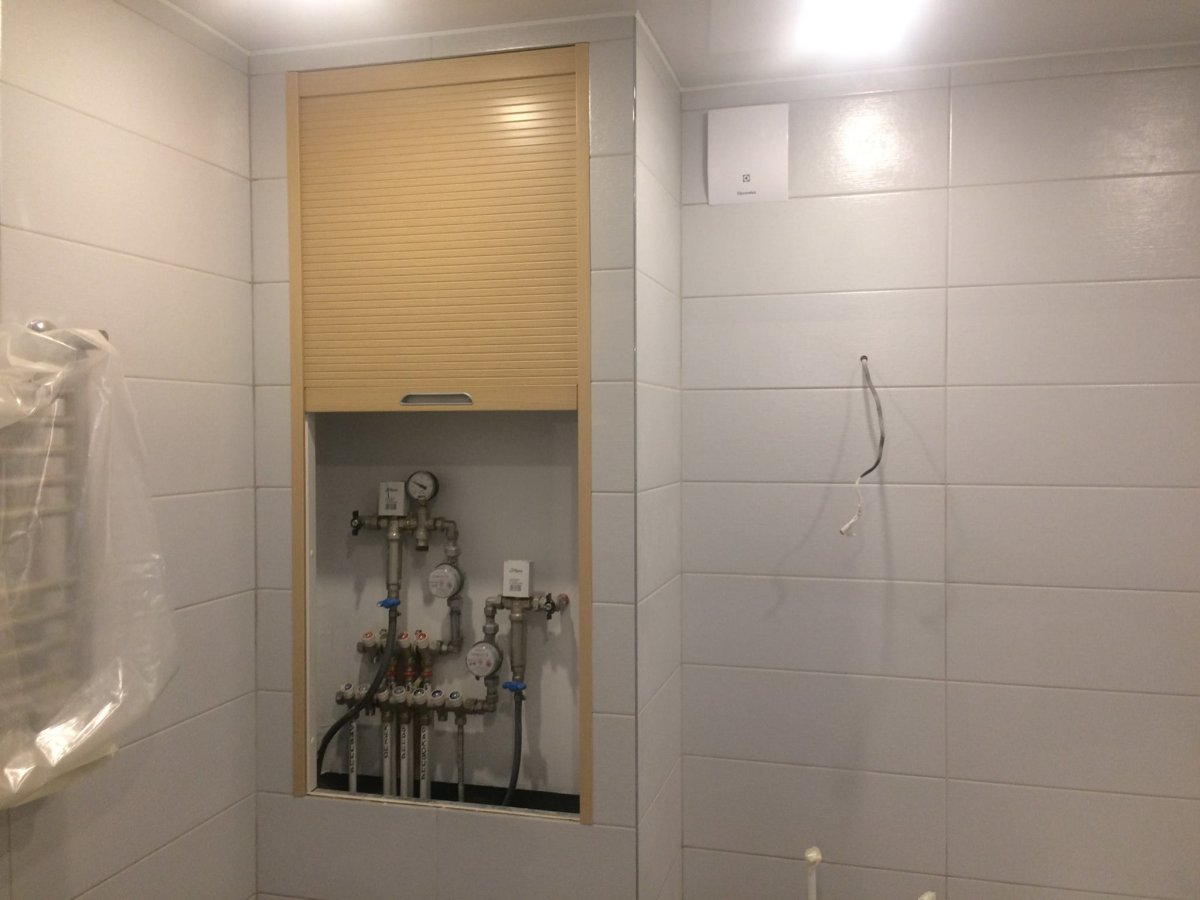 Двери в сантехшкаф в туалет