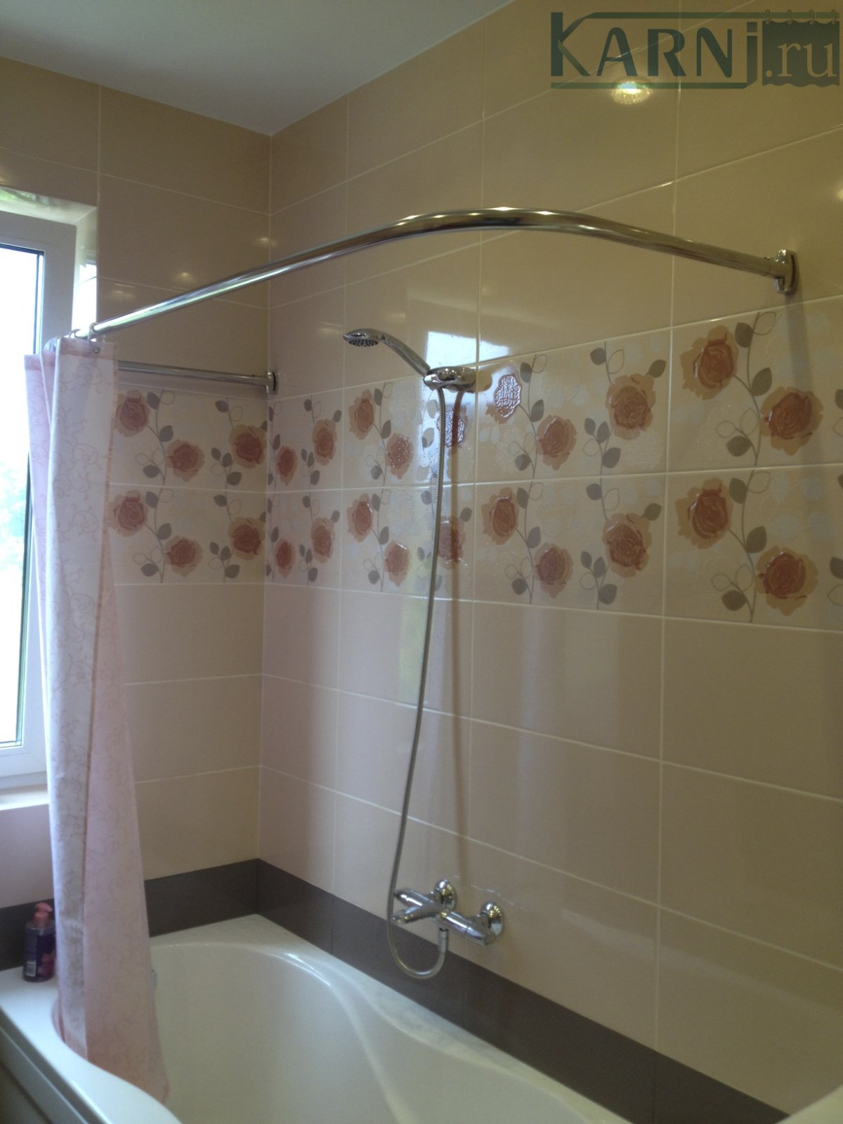 Штанга для шторки в ванной