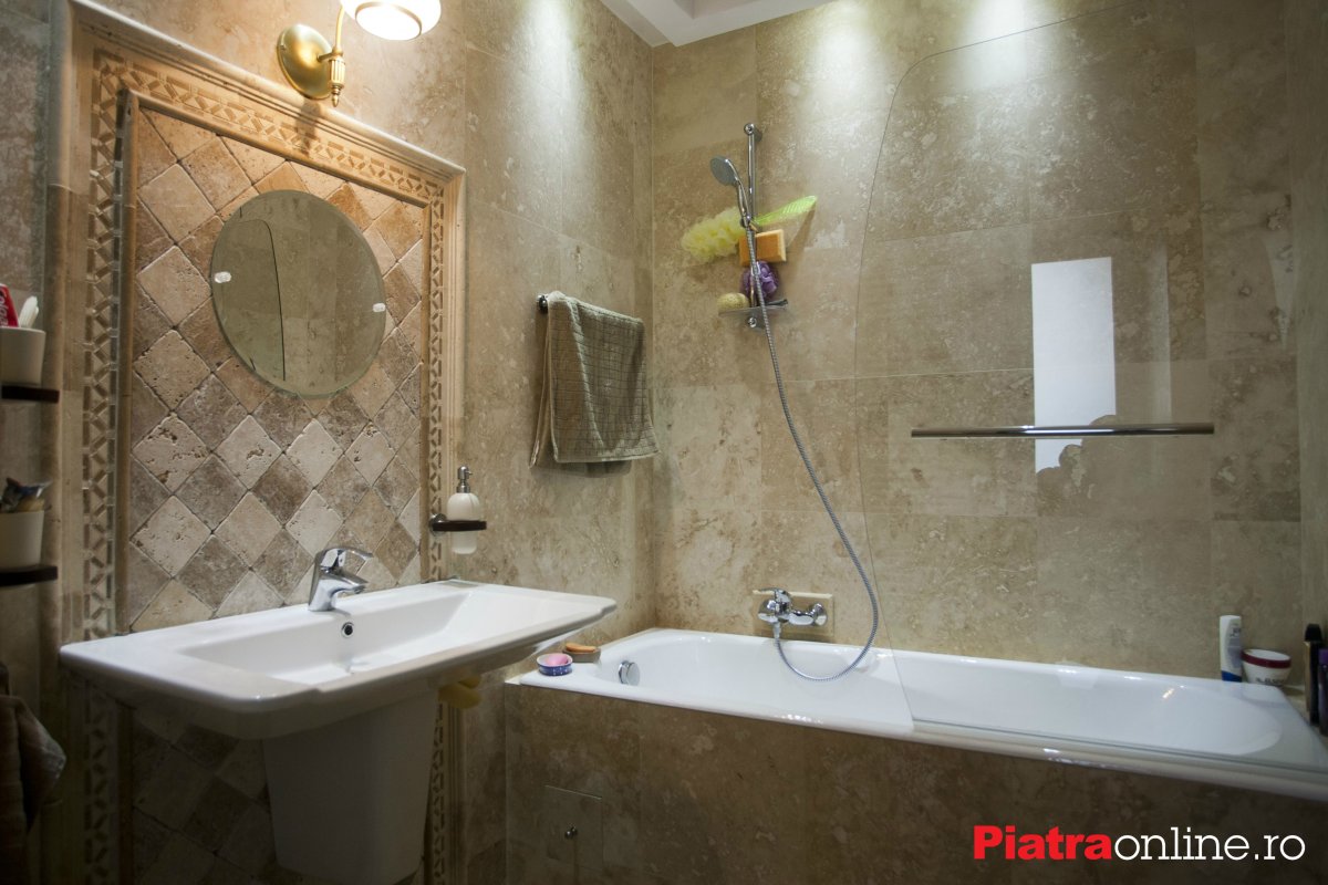 Интерьер ванной комнаты в английском стиле