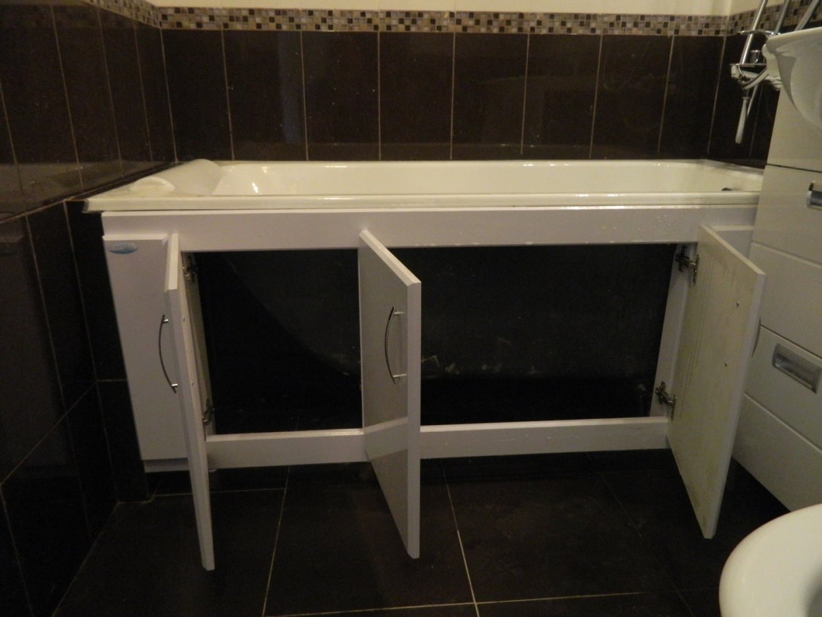 Кладка плитки под ванну на короб