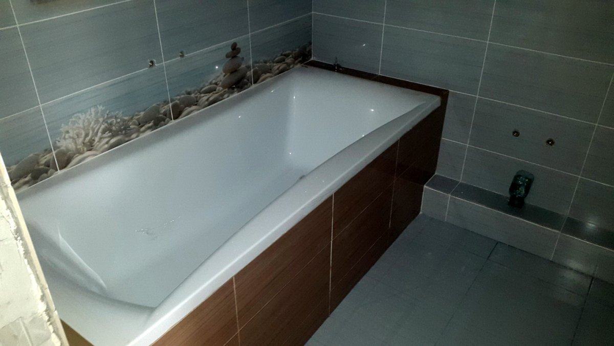 Экран для ванны из плитки