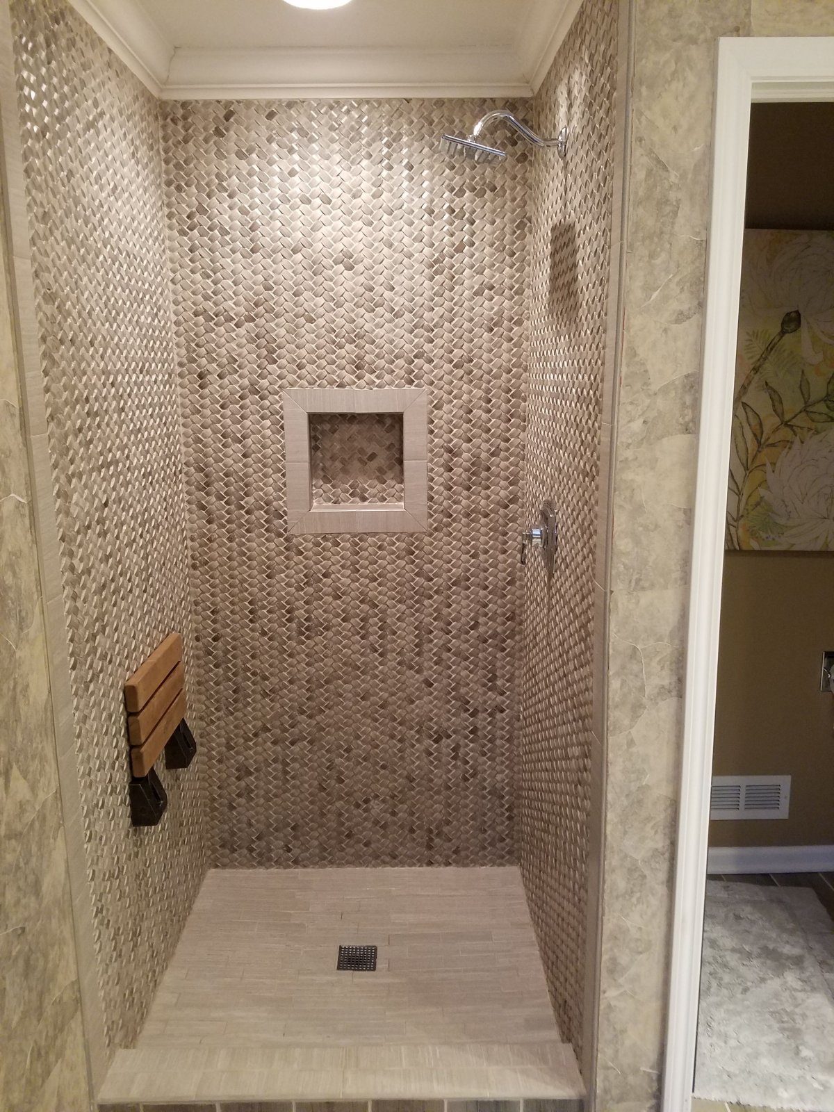 Душевая кабина из мозаики