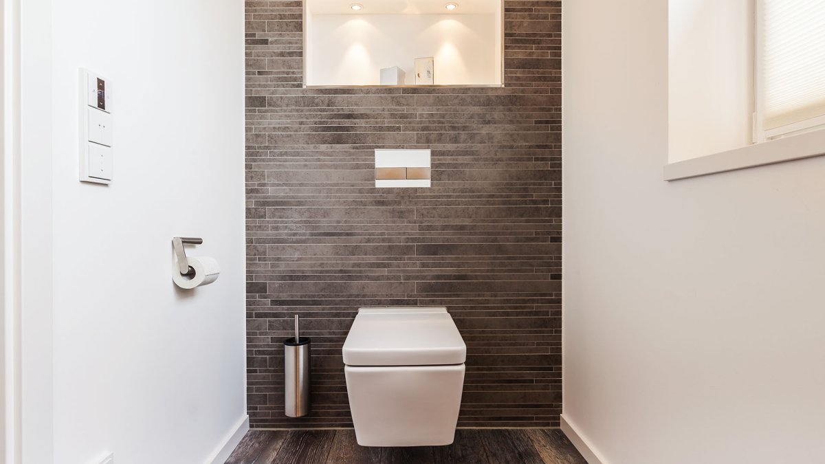 Отделка туалета с инсталляцией