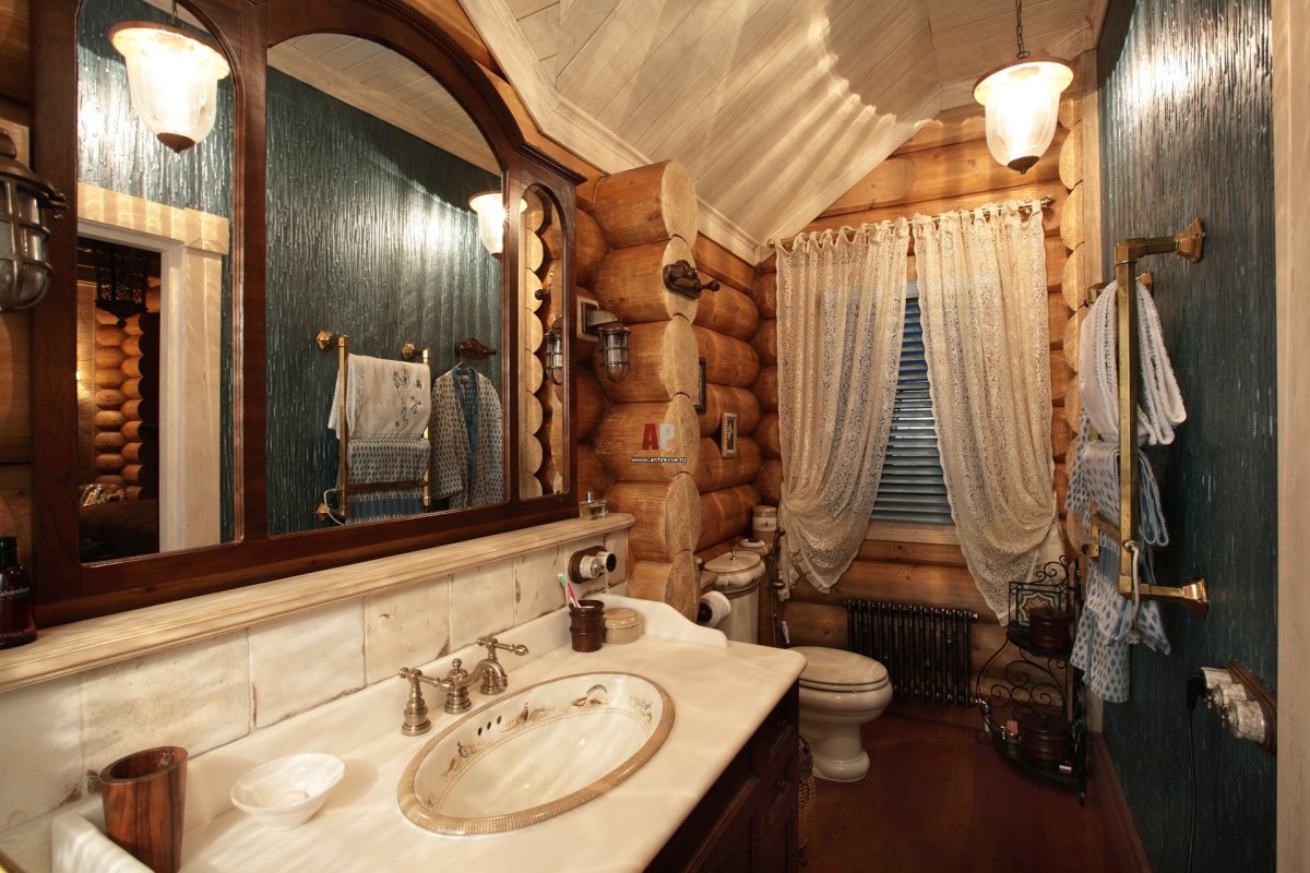 Интерьер санузла в деревянном доме