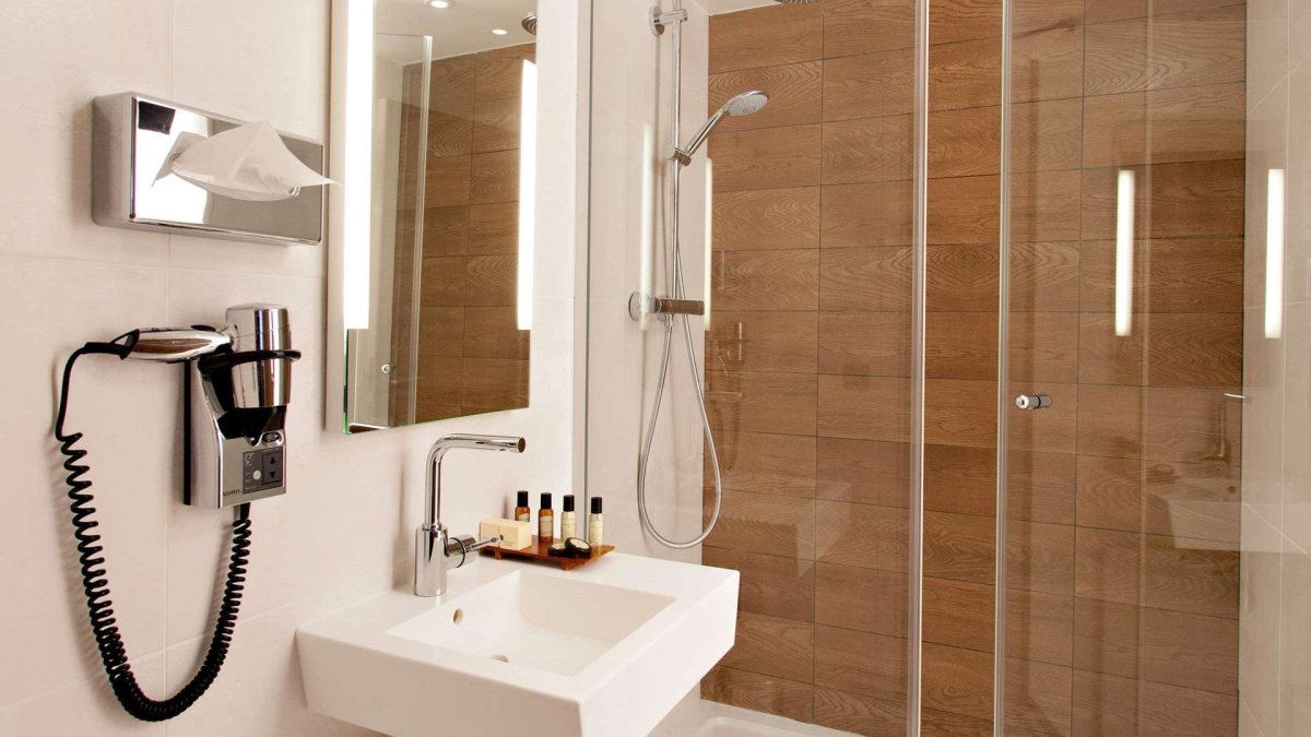 Тропический душ в гостинице