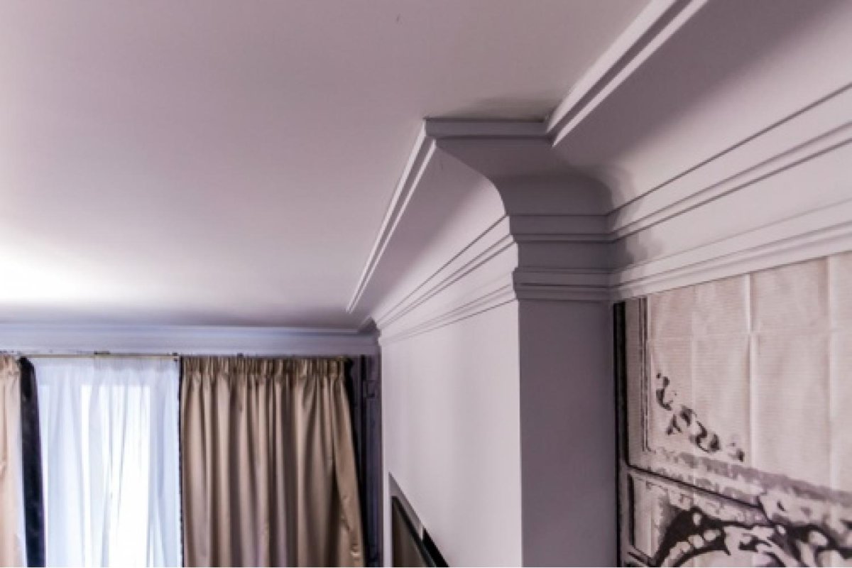 Деревянный потолок в ванной