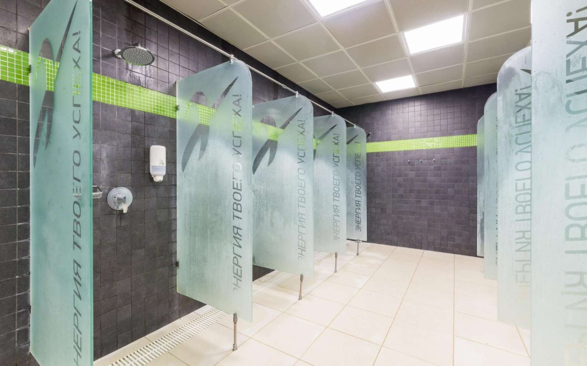 Wow Fitness раздевалка