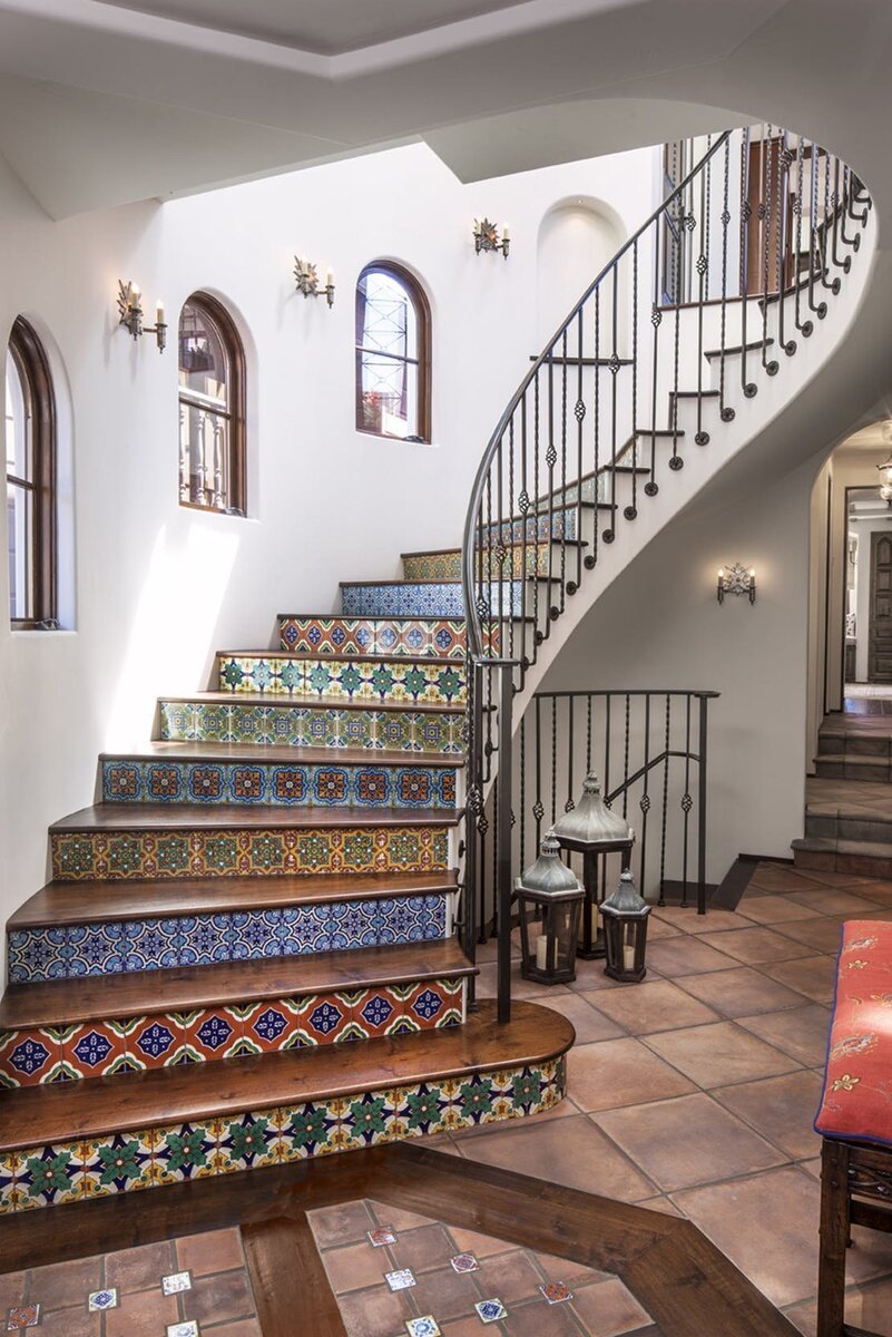 Лестница в марокканском стиле