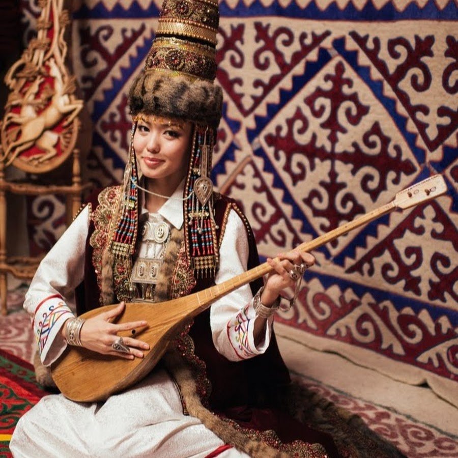 Культура казахов домбра