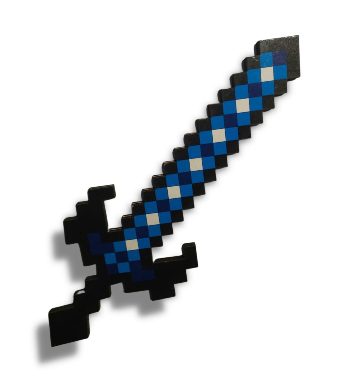 Красивый меч майнкрафт. Алмазный Зачарованный меч из МАЙНКРАФТА. Алмазный меч майнкрафт пиксельный. Игрушка Minecraft алмазный меч hdv53. Игрушечный алмазный меч из МАЙНКРАФТА.
