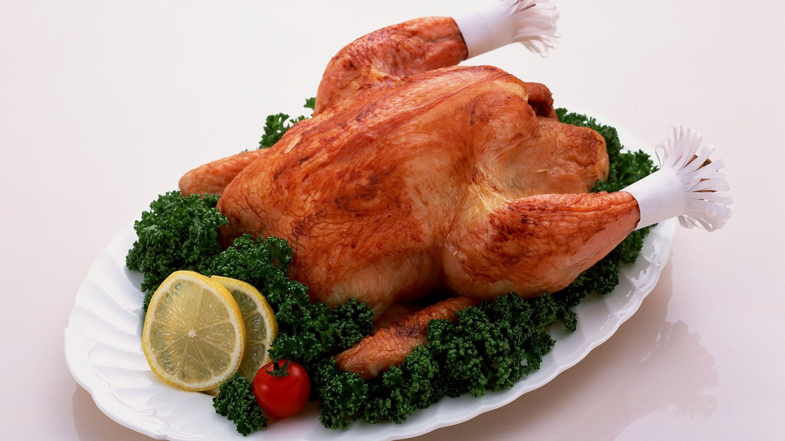 Варено жареная курица. Красивые блюда из птицы. Курица. Курица еда. Жареная курица.